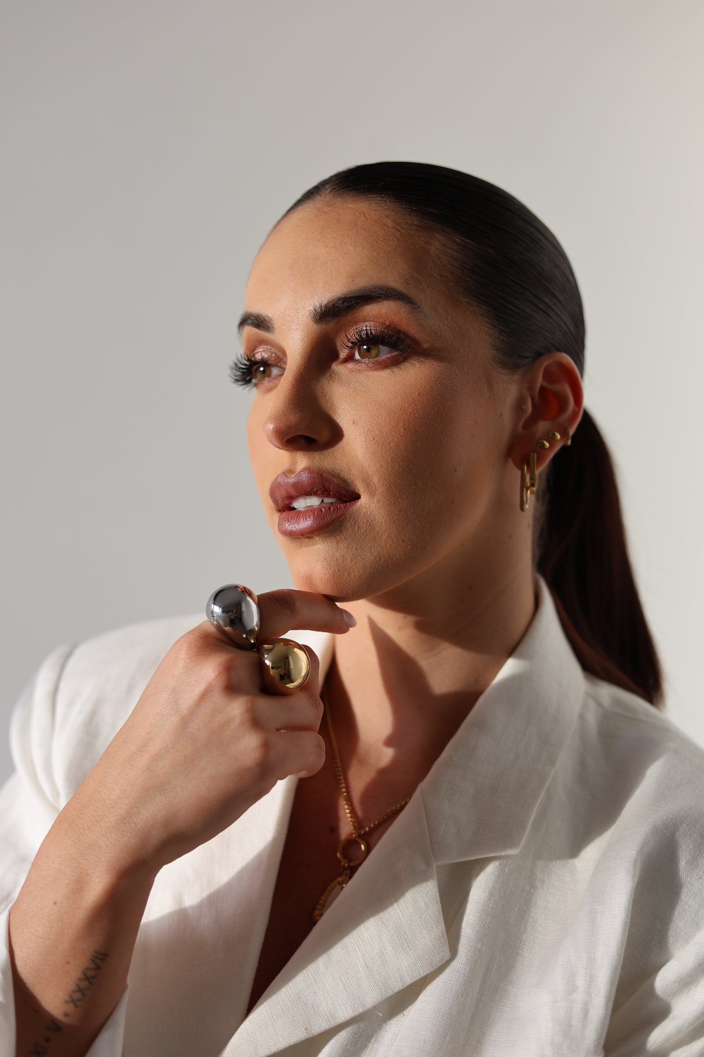 Kim Kardashian - Ring
