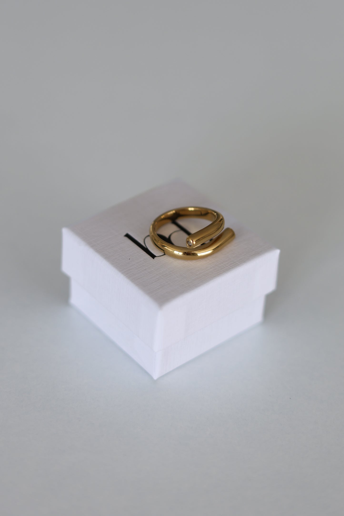 Nai - ring