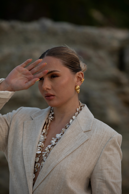 Náia - belt & necklace