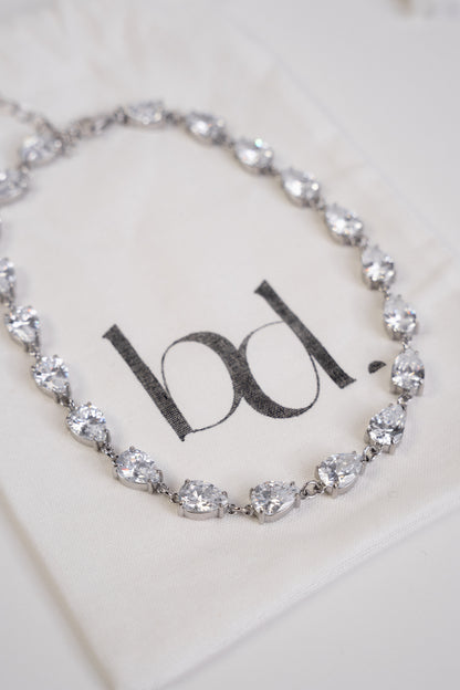 Holly Spark - necklace