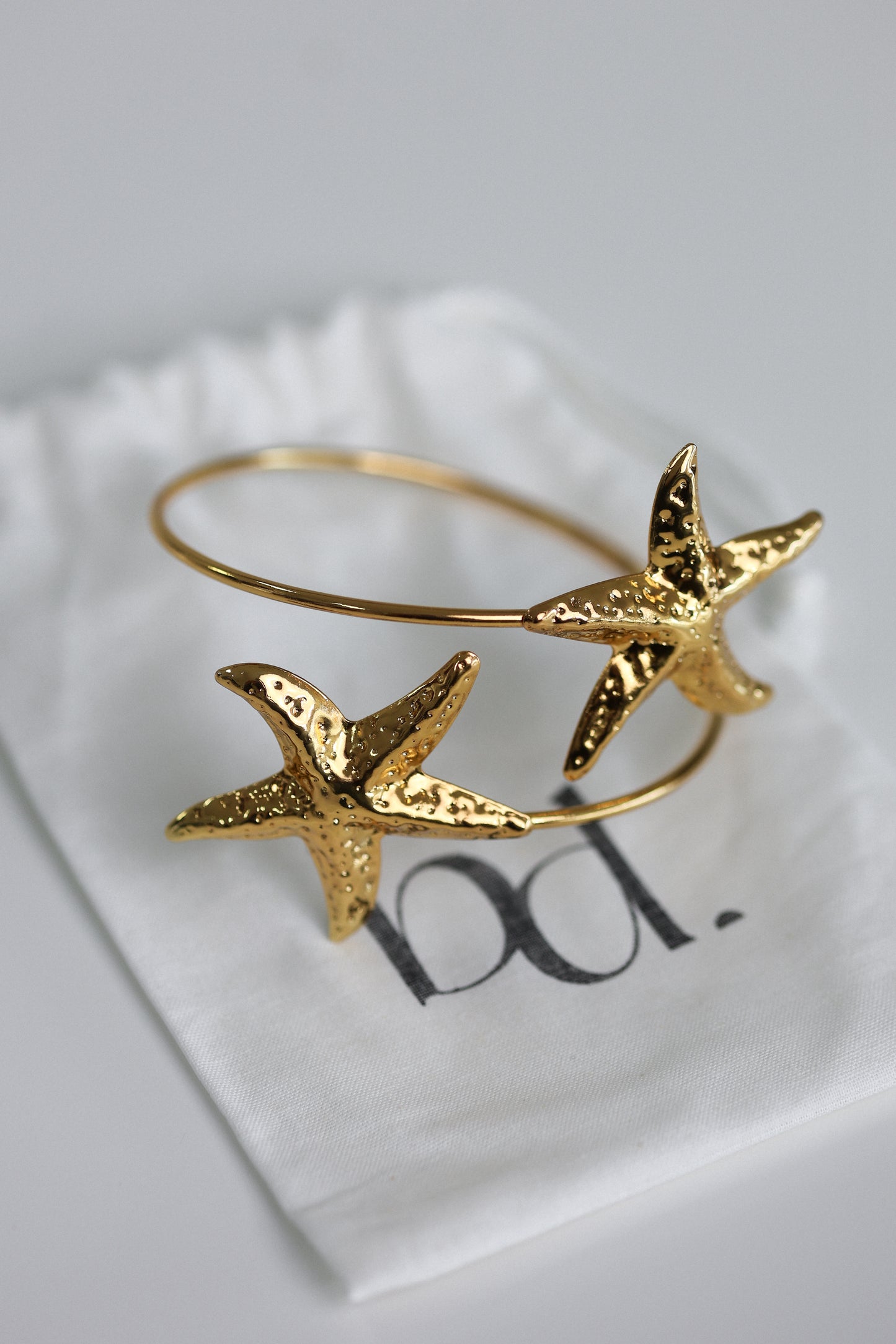 Marbella - arm cuff