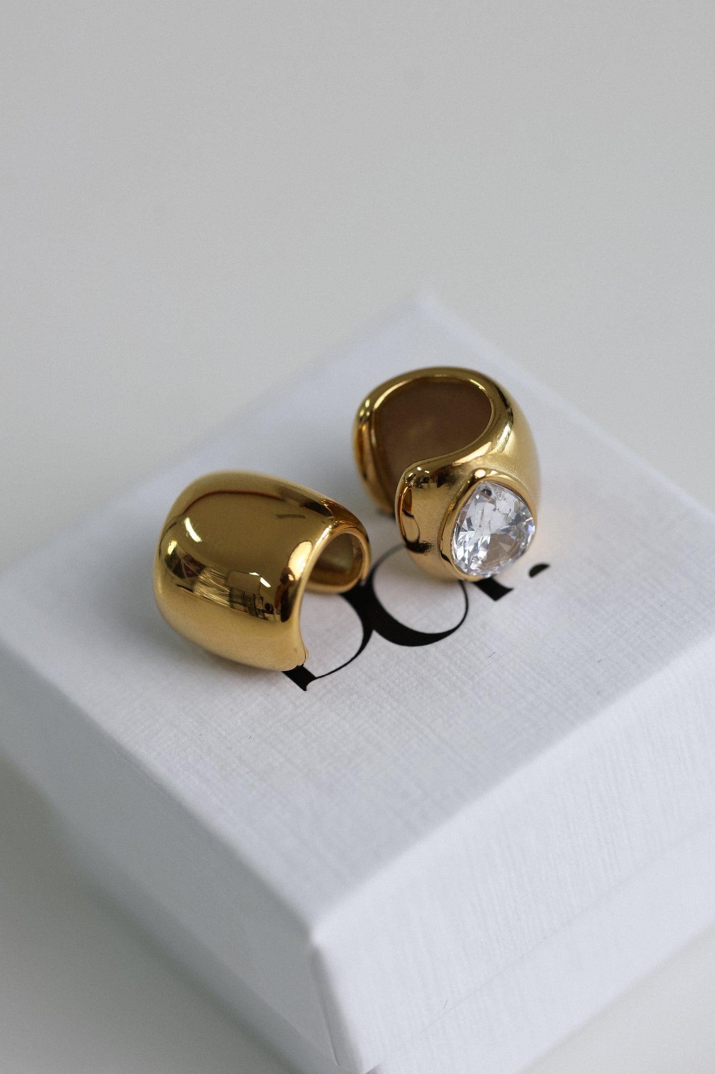 Alessia - earcuff