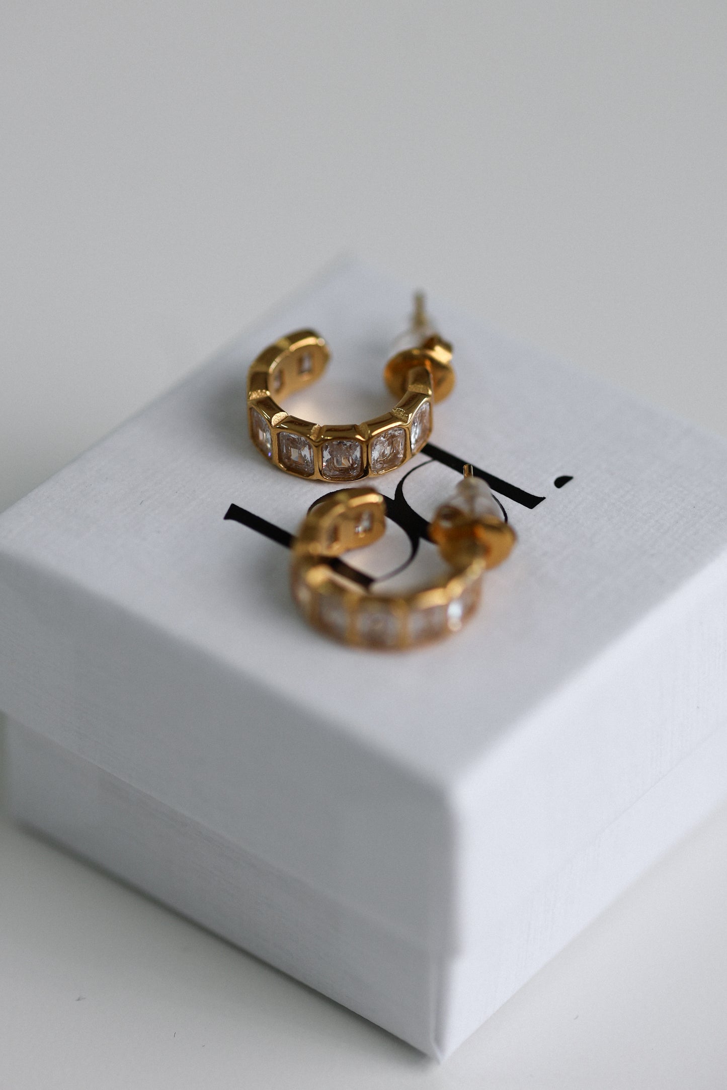 Belle - earrings
