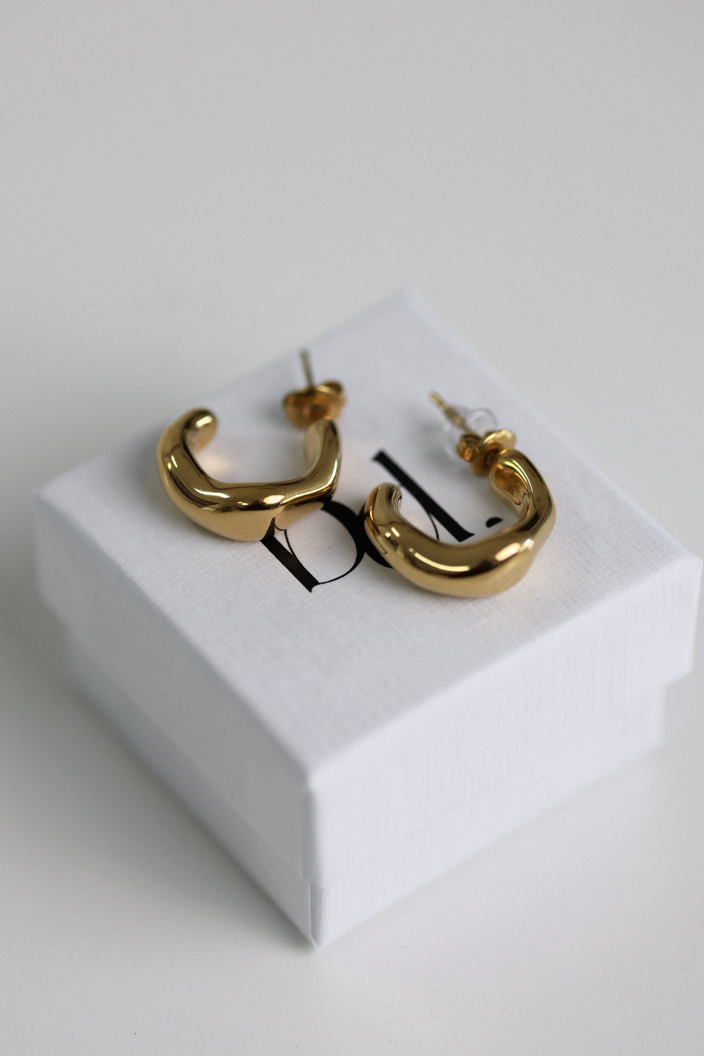 Nola - earrings