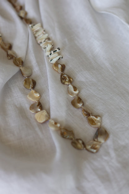 Náia - belt & necklace