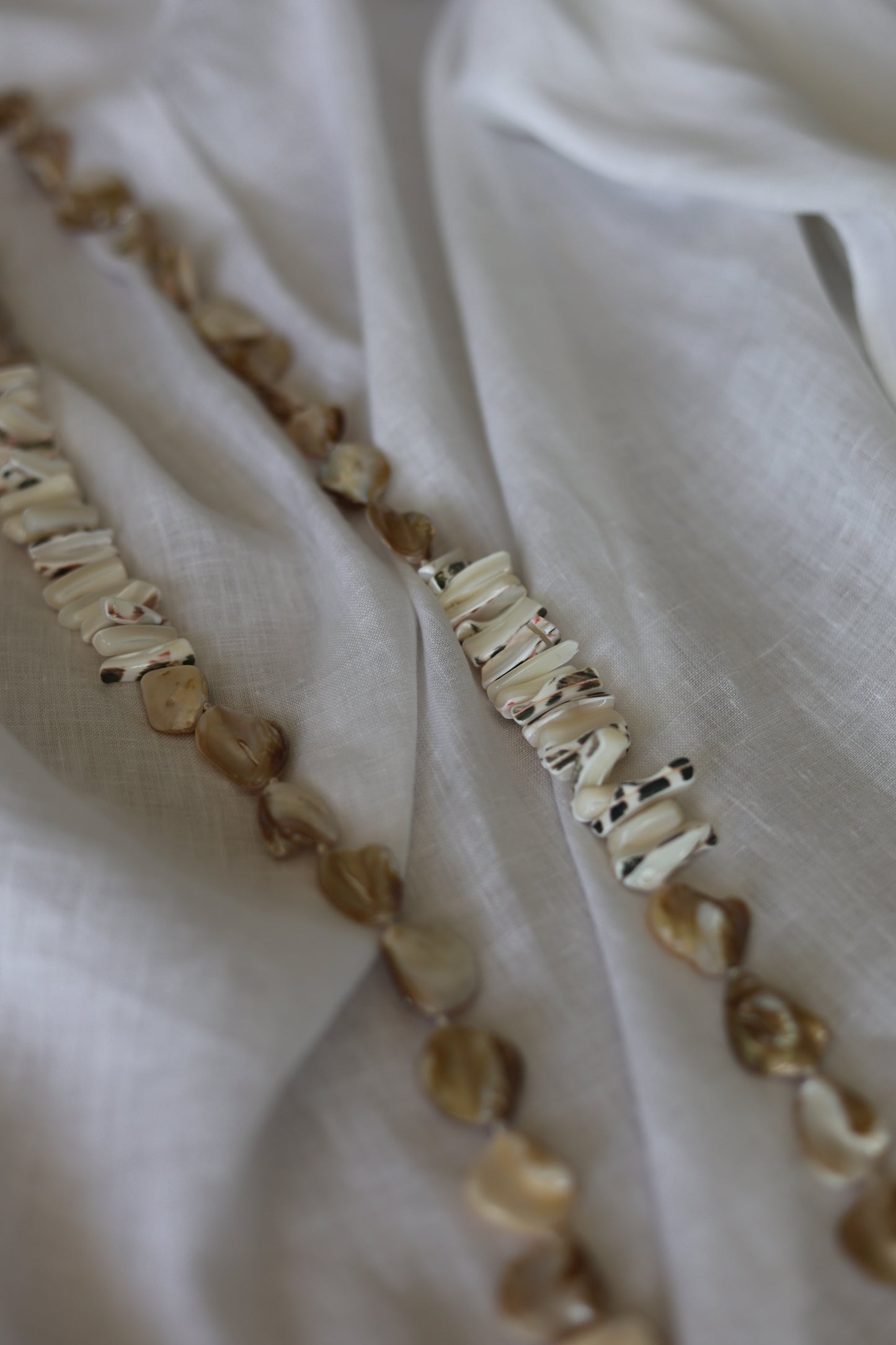 Náia - belt & necklace