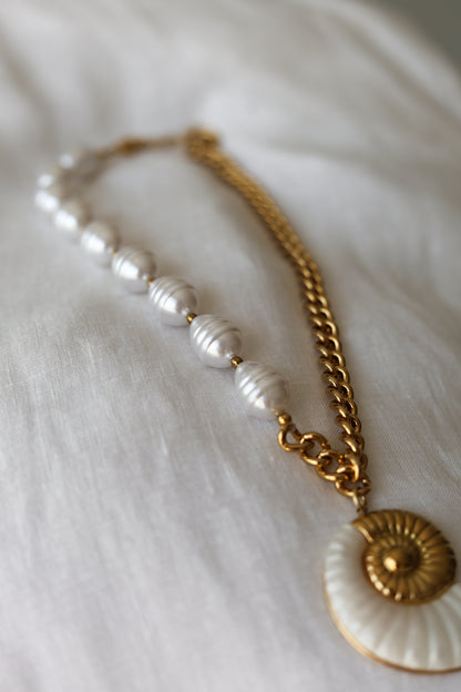 Coral - necklace
