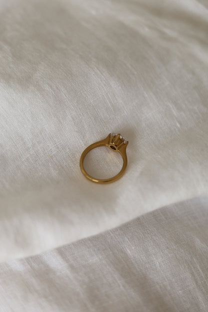 Irisia - ring
