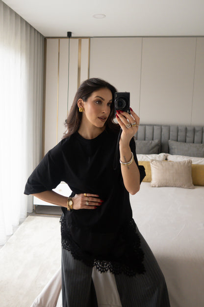Ti Amo Oversized T-shirt w/ lace