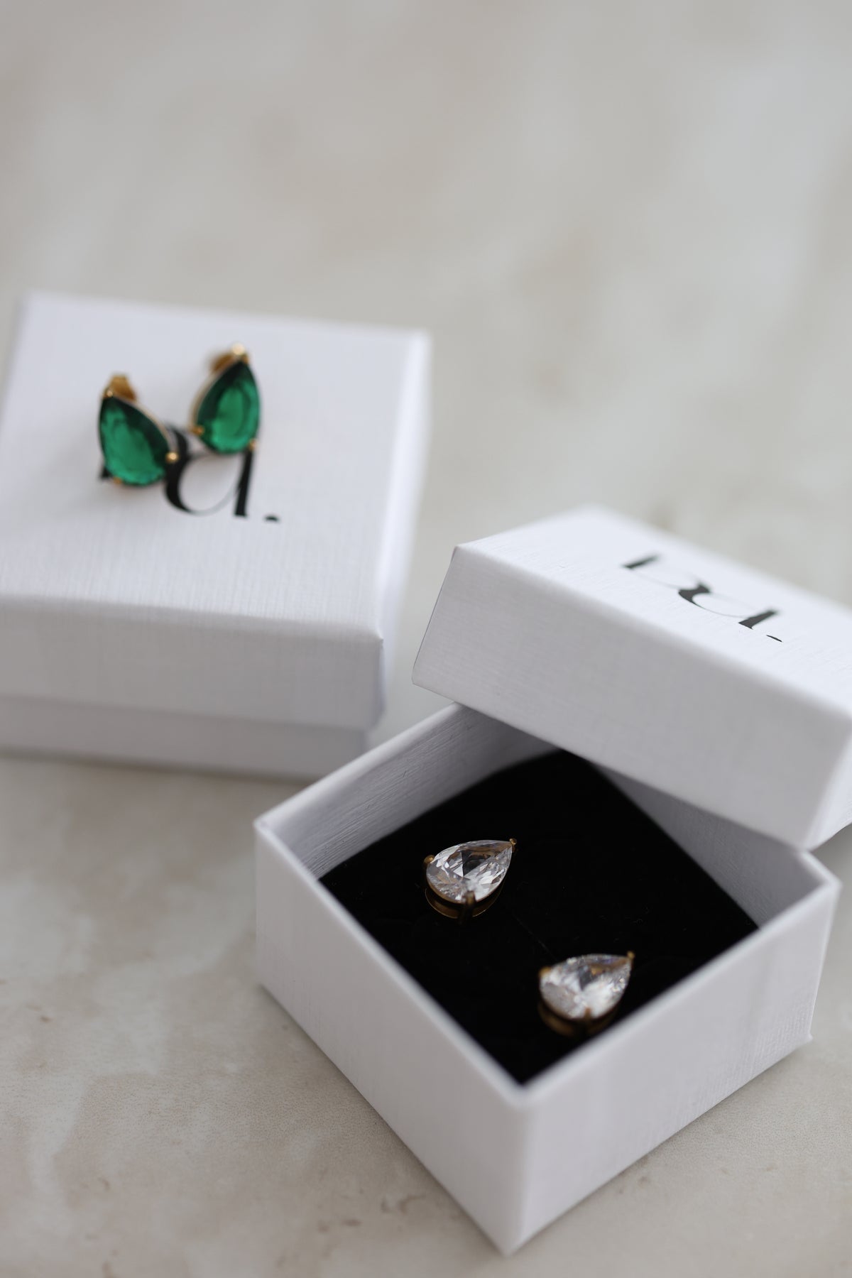 Liv - earrings