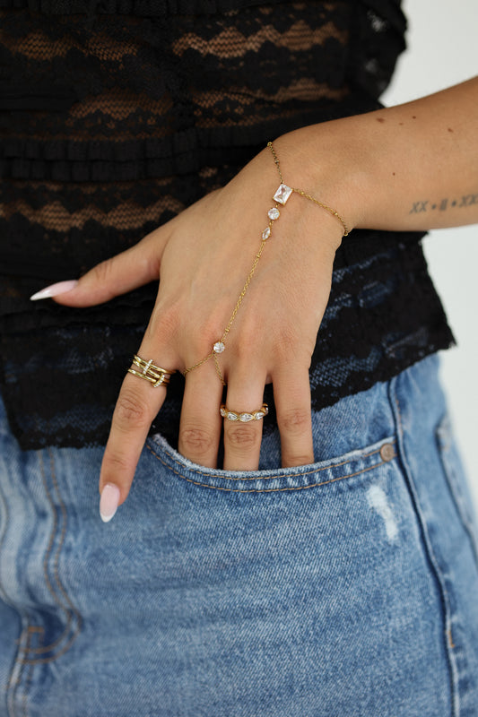 Amani - hand chain