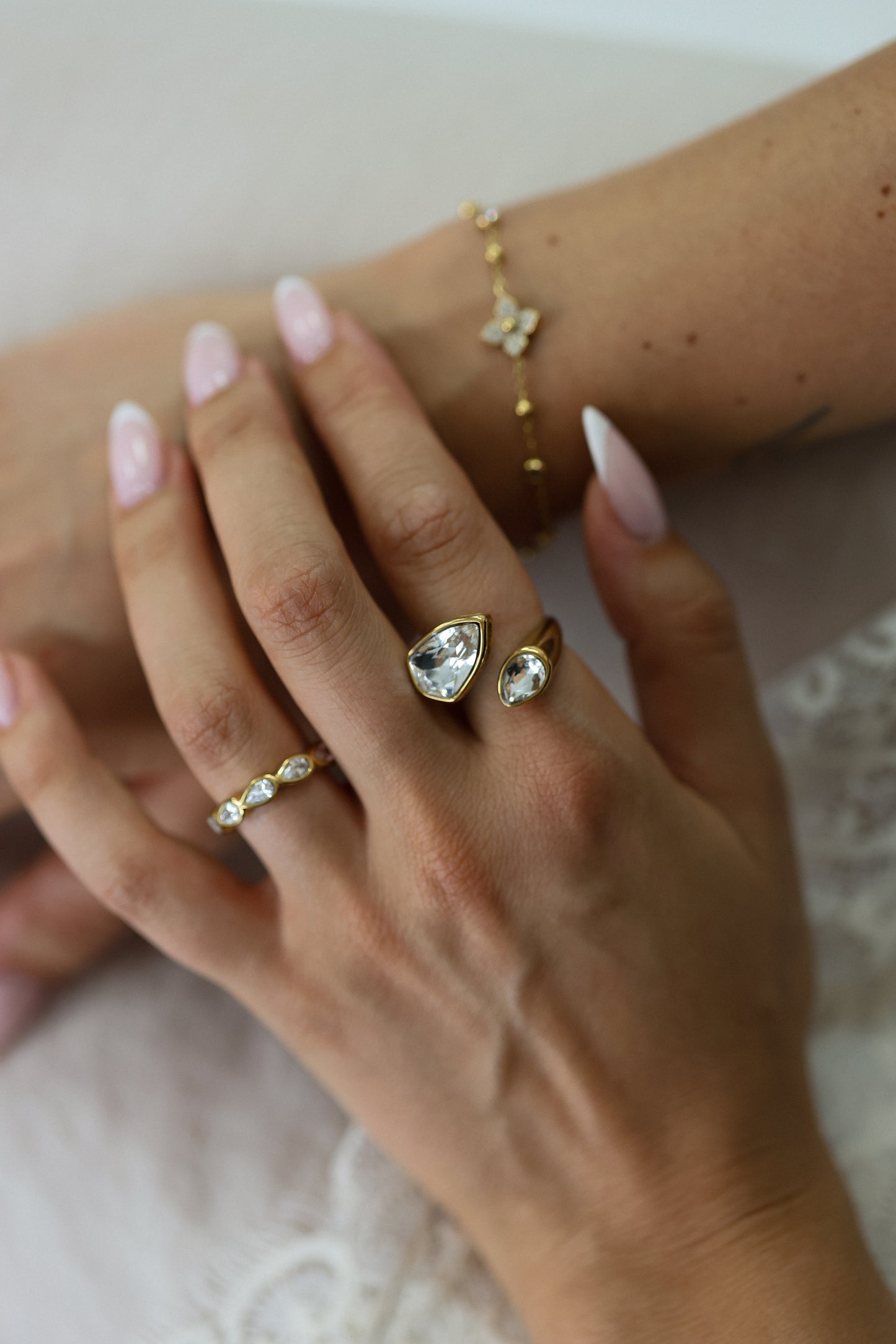 Diora - ring